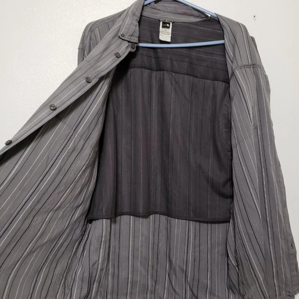 The  North Face Button Down Long Sleeve - Picture 6 of 15